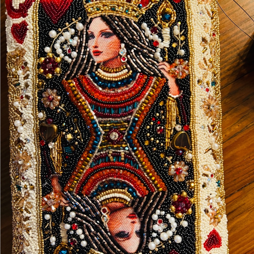 Mary Frances Queen of Hearts Beaded Crossbody - Picture 3 of 4